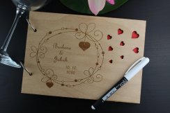 Dřevěné fotoalbum se srdci + FIX A ROŽKY NA FOTKY ZDARMA!