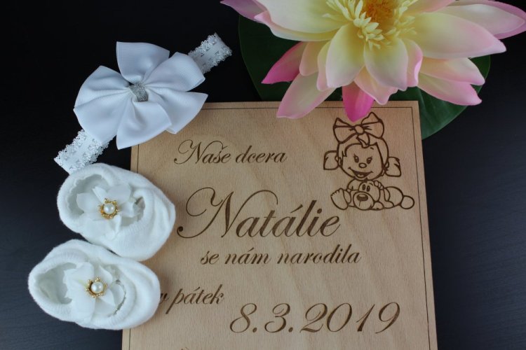 Tabulka k narození dítěte - pro holčičku