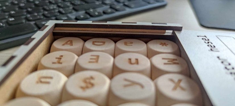 Krabička na Qwerty
